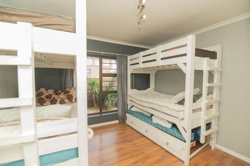 5 Bedroom Property for Sale in Bluewater Bay Eastern Cape